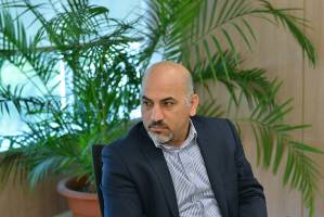 راه خروج صنعت خودرو از رکود، مشارکت با خودروسازان خارجی است