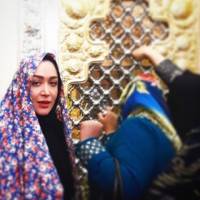 بازیگر جوان معروف با چادر در زیارت بی بی شهربانو! + تصاویر