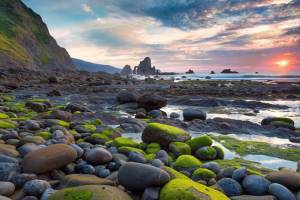 فهرستی از زیباترین سواحل سنگی جهان