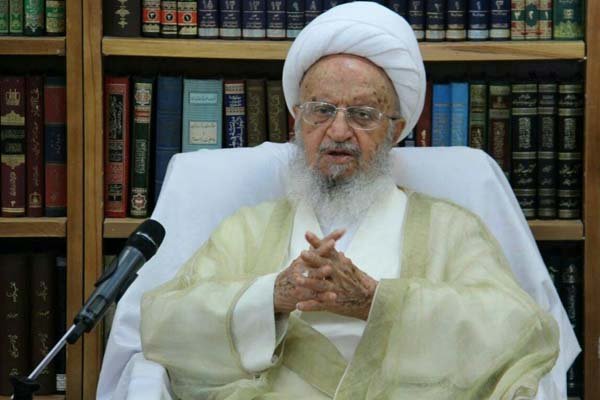 آیت الله مکارم شیرازی خواستار پیگیری جرم فائزه هاشمی شد