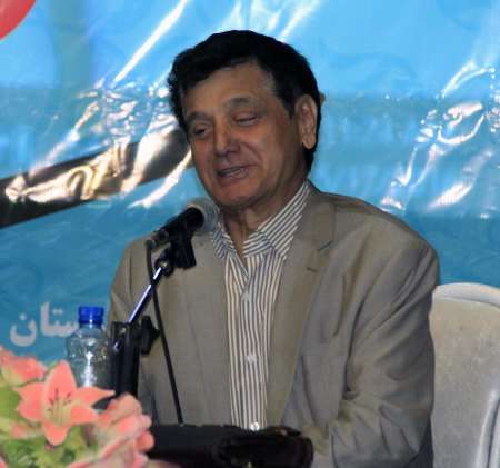  علامه دهخدا با ایثار و فداکاری لغت نامه دهخدا را تدوین کرد