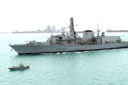 آمادگی انگلیس برای اعزام ناوجنگی به آبهای لیبی برای مقابله باقاچاق انسان