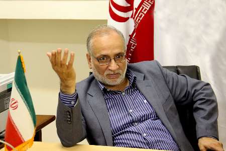 نمایندگی مجلس نباید یک شغل تمام وقت باشد