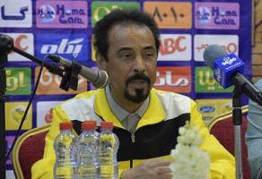 فقط روی کاغذ میزبان بودیم 