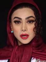 عکس جدید «آزاده صمدی» با ظاهری متفاوت! | اردیبهشت 95