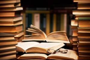 جمع آوری شماری آثار از نمایشگاه كتاب
