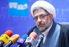 ۲۰۰ هزار زندانی داریم