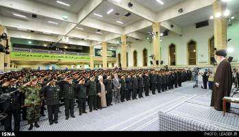 دشمن به‌دنبال ایجاد دوقطبی در جامعه است؛ همه مراقب باشند