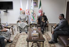 دیدار کیومرث هاشمی با استاد کانگ 