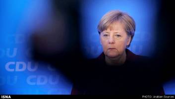 کشف سر «خوک» حاوی عبارت توهین‌آمیز مقابل دفتر حزب حاکم آلمان