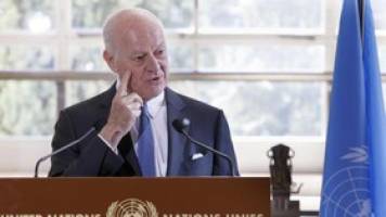 لازم باشد از آسمان برای محاصره شدگان سوری کمک می‌فرستیم