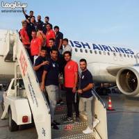 عكس يادگاري «تيم ملي فوتبال ايران» روي پلكان هواپيمای مقدونیه ! + عکس