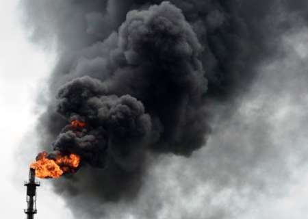 افراد مسلح دو چاه نفت نیجریه را منفجر کردند