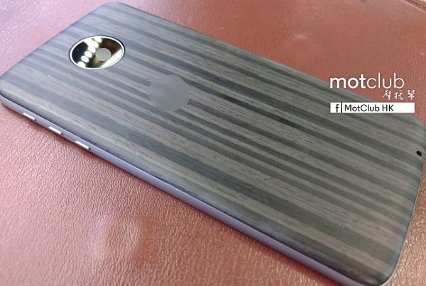 تصاویر جدید لو رفته از موبایل Moto Z شرکت موتورولا به همراه قاب های قابل تعویض آن