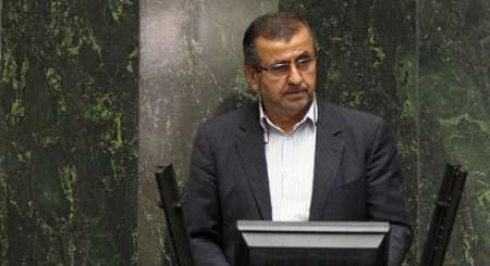 مردم به تبعیت از رهبر انقلاب، پشتیبان دولت ها هستند