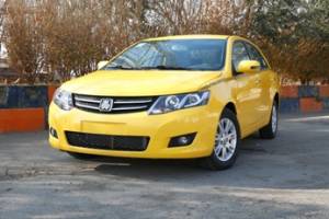 اولین تاکسی داخلی با گیربکس اتوماتیک آمد 