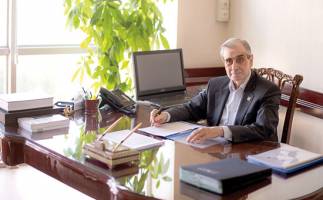 حمایت از بخش صنعت و تجارت در اولویت است