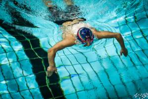 فواید ورزش‌های شدید آبی برای مبتلایان به پوکی استخوان