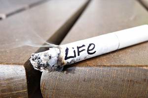 افزایش مصرف سیگار بین زنان و مردان بازیگر