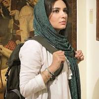 تیپ متفاوت لیندا کیانی در نمایشگاه عکس! | خرداد 95