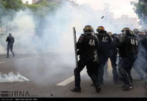 درگیری هواداران فوتبال با پلیس فرانسه برای سومین روز متوالی