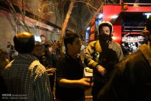 آتش‌سوزی در یک ساختمان سه طبقه در پیروزی