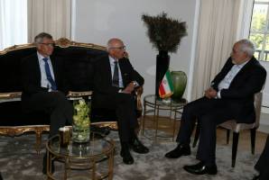 دیدار ظریف با نخست وزیران پیشین نروژ