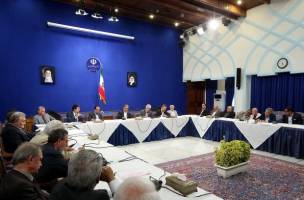 نشست جهانگیری با فعالان اقتصادی