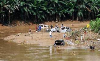 سیلاب شدید در چین 83 نفر را کشت