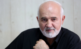 مقدار و ضوابط پرداخت به مدیران بانک مرکزی را اعلام کنید