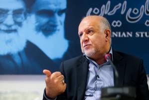 دولت پیشنهاد تک‌نرخی شدن بنزین را به مجلس می‌برد