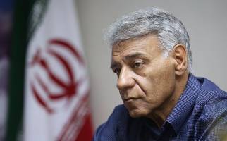 نمی‌توانم سرمربی‌گری چمنیان را تایید کنم