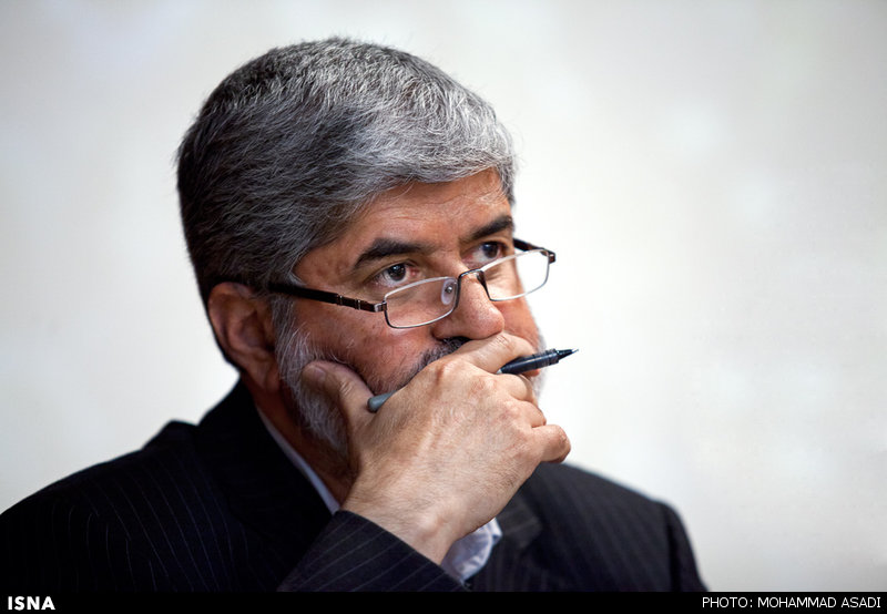 وزارت اطلاعات و پلیس فتا منشاء پیامکهای ارسالی به خبرنگاران را مشخص کنند