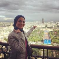 بازیگر زن معروف ایرانی بالای برج ایفل! عکس