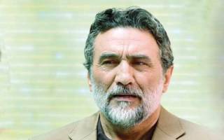 هیچ گاه کم‌فروشی نکرده‌ام / رند و قالتاق کم در جامعه نداریم