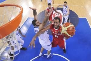 حامد حدادی: یونان حرفه‌ای و بچه‌های ما کم تجربه بودند