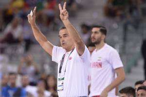 هنوز اول راهیم