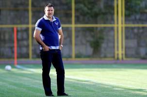 دایی سرمربی نفت تهران شد