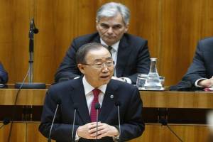 بان کی مون از فعالیت موشکی ایران انتقاد کرد