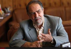 دستورممنوعیت ورود خودروهای آمریکایی پیرو فرمایشات رهبری بود