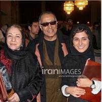 مادر و دختر هنرمند در کنار کیارستمی! + عکس