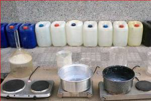 بیش از 31 کیلوگرم مواد مخدر شیشه و پیش ساز در سردشت کشف شد