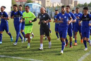 هواداران استقلال از حضور در تمرینات منع شدند