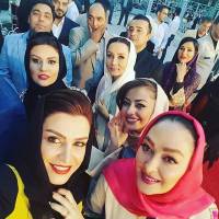 سلفی بازیگران زن بر روی فرش قرمز جشنواره حافظ 95! + عکس