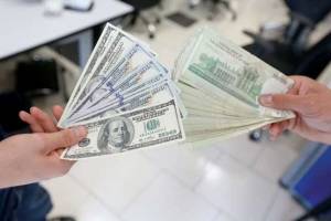 بانک مرکزی نرخ دولتی دلار و پوند را افزایش داد
