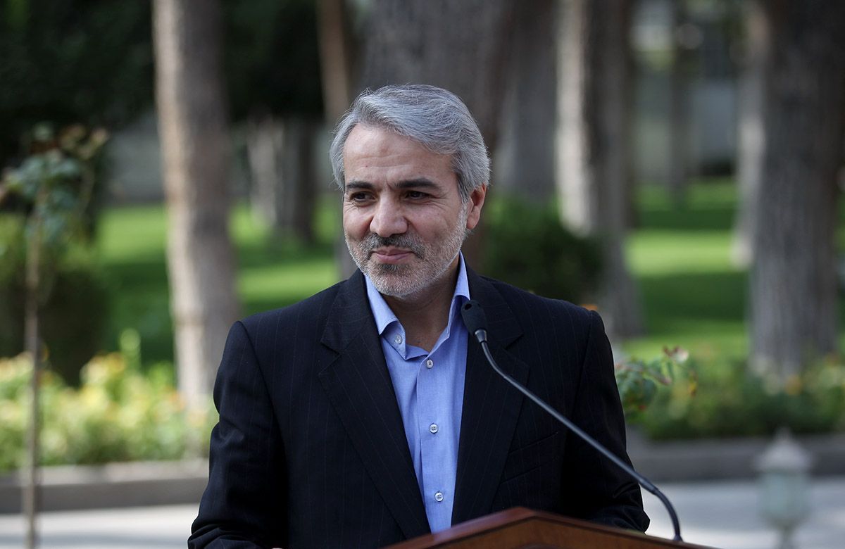 کشور باید از وابستگی به درآمدهای نفتی فاصله گیرد