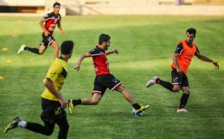 پانادیچ: دروازه‌بان اوکراینی در پرسپولیس تست می‌دهد