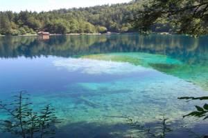 زلال ترین دریاچه ها و رودخانه های دنیا 