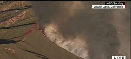 بی خانمانی 4هزار کالیفرنیایی دراثر آتش سوزی