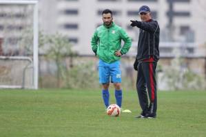 حضور هواداران باعث آسانی کار ما و سختی کار قطر می‌شود